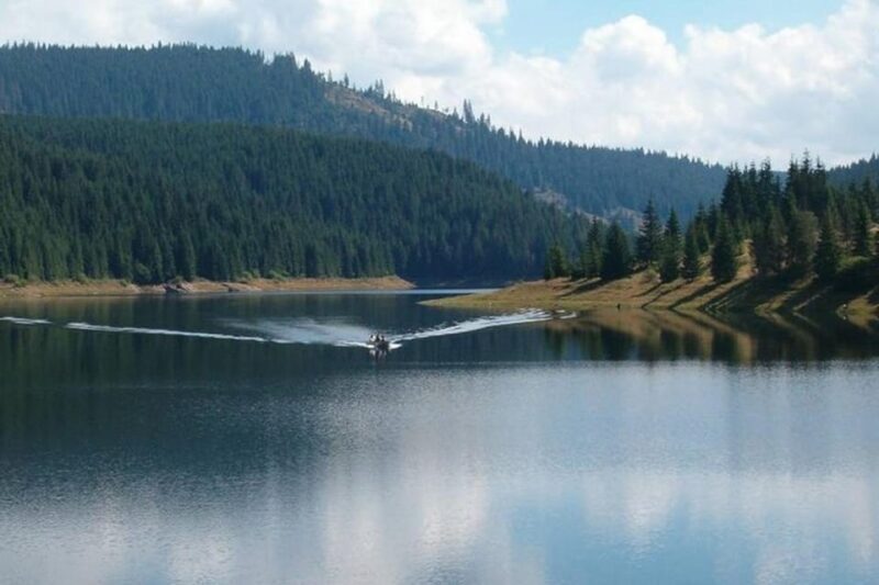 Bridal Veil Falls Rachitele : Oradea 1 day tour by car - Experience the Beauty of Romania’s Apuseni Mountains on a One-Day Tour