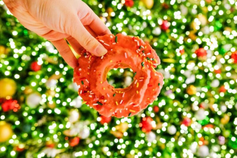 Brighton Festive Donut Adventure by Underground Donut Tour - The Festive Atmosphere and Landmarks