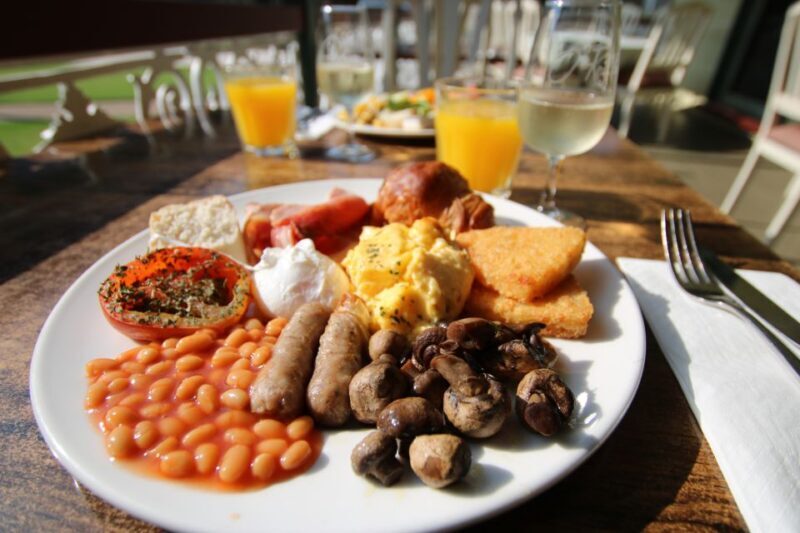Brisbane: Hot Air Balloon Flight with Vineyard Breakfast - Who is This Tour Best Suited For?