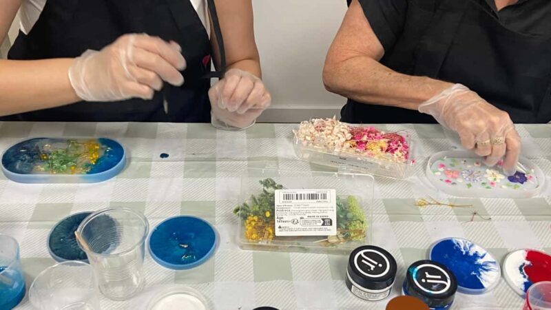 Brisbane: Resin Art Classes - Cheeseboards & Coasters - Exploring Brisbane’s Resin Art Class: Cheeseboards & Coasters
