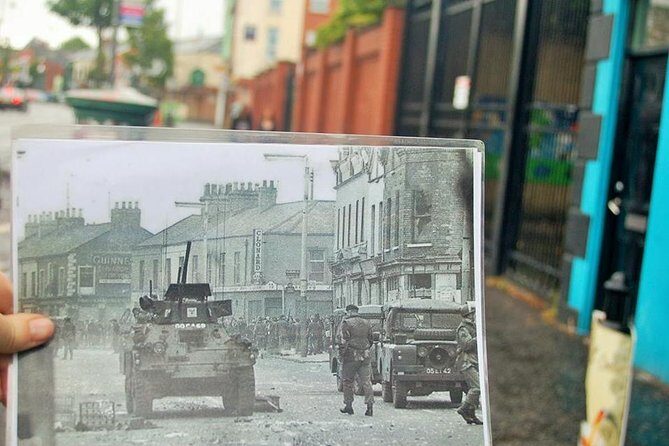 Brits -loyalist -Provos-terror Private Belfast Taxi Tour - Exploring Belfast’s Troubles in a Black Cab: What You Can Expect