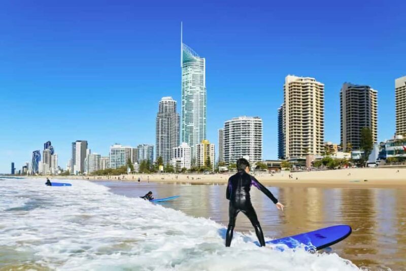 Broadbeach: 2 Hour Surf Experience on the Gold Coast - A Detailed Look at this Surf Lesson Experience