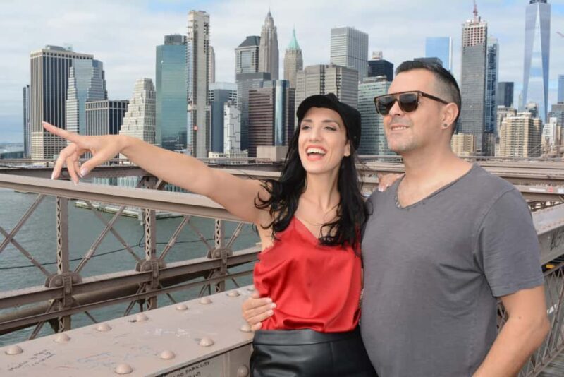 Brooklyn Bridge & Neighborhoods  2-Hour Photo Shoot Tour - Key Points