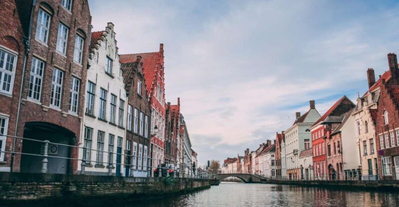 Bruges: Express Walk with a Local in 60 minutes - Bruges: Express Walk with a Local in 60 Minutes