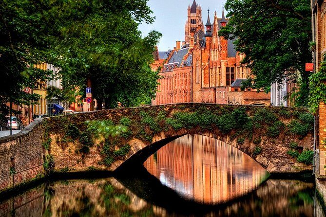 Bruges Guided Day Tour from Paris - FAQ
