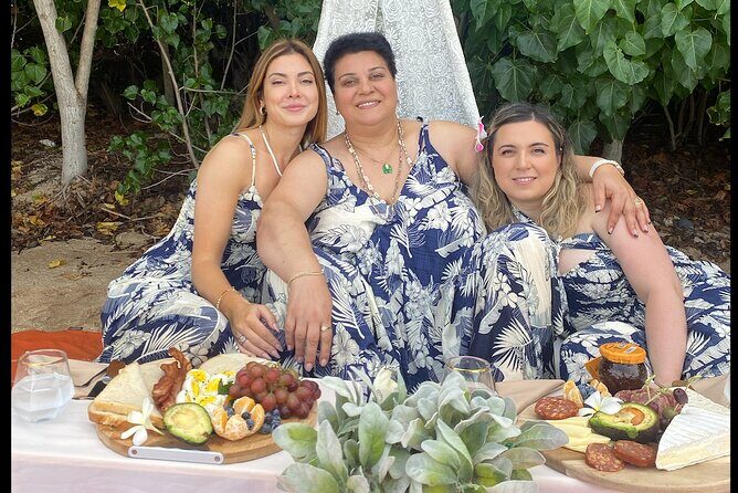 Brunch at Beautiful Beach with Photos - Experience a Private Maui Beach Brunch with Photos