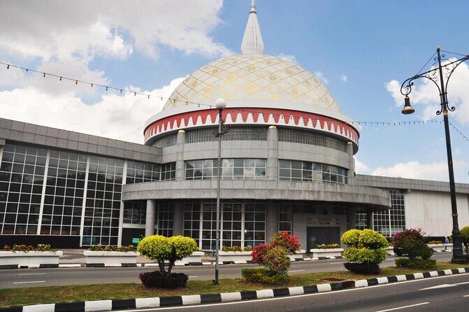 Brunei Half Day City Tour with Royal Regalia, Istana Nurul Iman & Kampung Ayer - Experience Bruneis Best in a Half Day: The Brunei City Tour with Royal Regalia, Istana Nurul Iman & Kampung Ayer