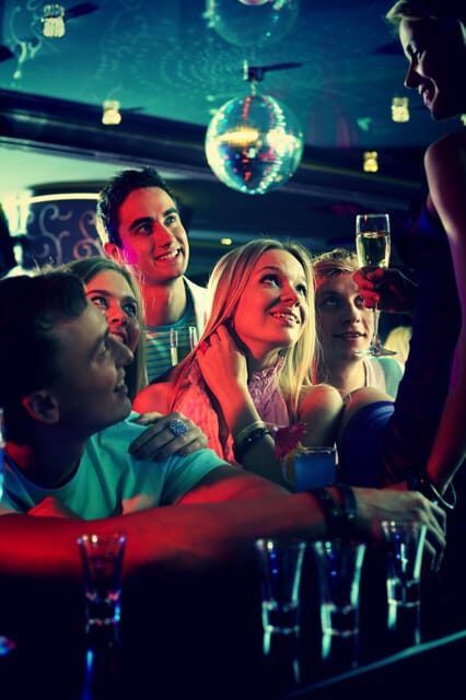 Brussels: BXL Pub Crawl Guided Tour - Exploring Brussels: BXL Pub Crawl Guided Tour