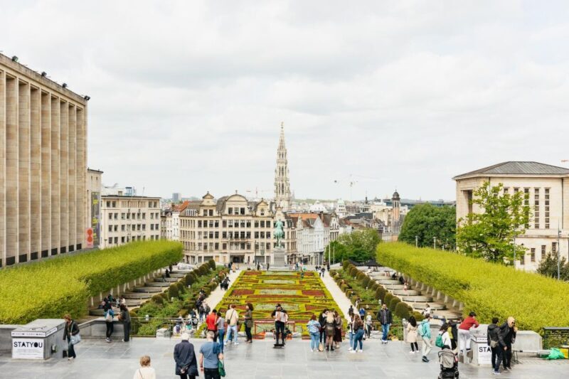 Brussels: City Highlights Walking and Tasting Tour - Pros and Cons