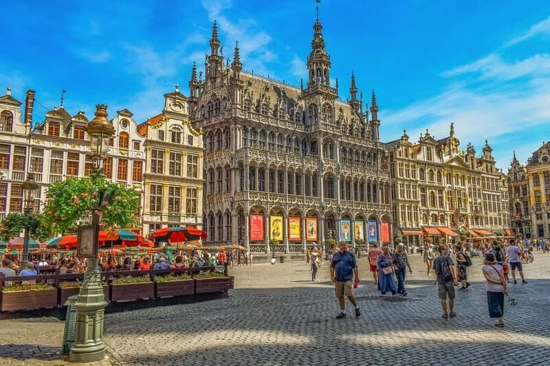 Brussels Highlights: Walking & Bus Tour with Waffle Tasting - Exploring Brussels in Depth