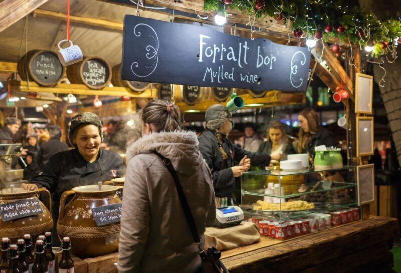 Brussels: Open Top Christmas Lights Tootbus Tour - FAQ