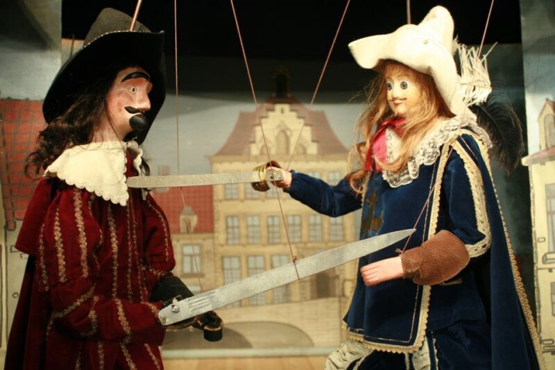Brussels: The Three Musketeers Private Puppet Show - FAQ
