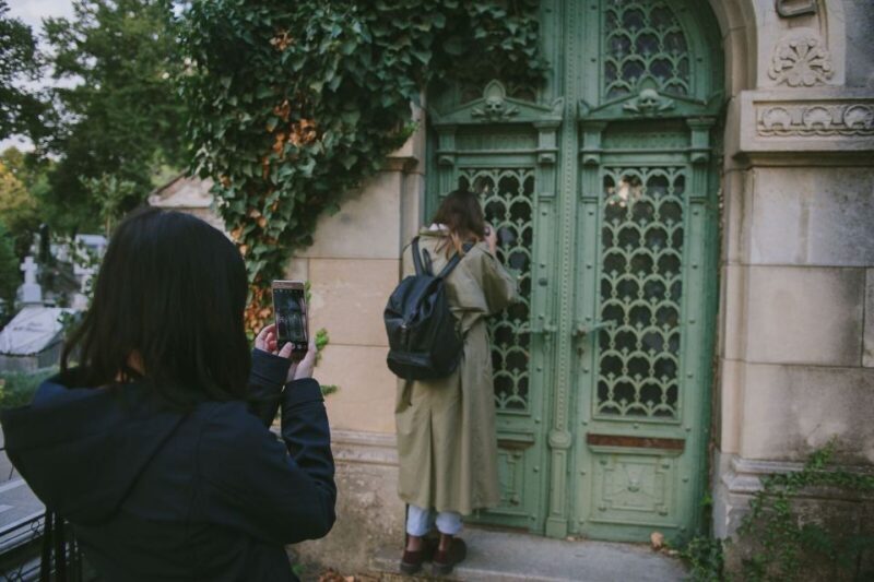 Bucharest: 3-Hour Dark History Tour with a Local - Key Points