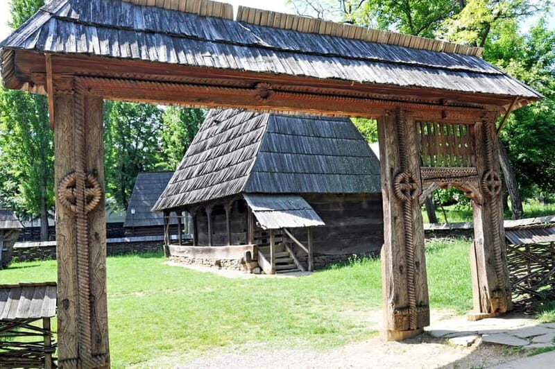 Bucharest: Arc de Triomphe & Village Museum Guided Tour - FAQ