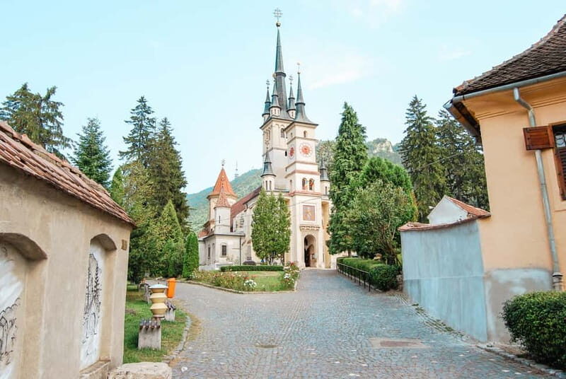 Bucharest: Dracula's Castle, Pele Castle & Braov Day Trip - Practical Tips for the Best Experience