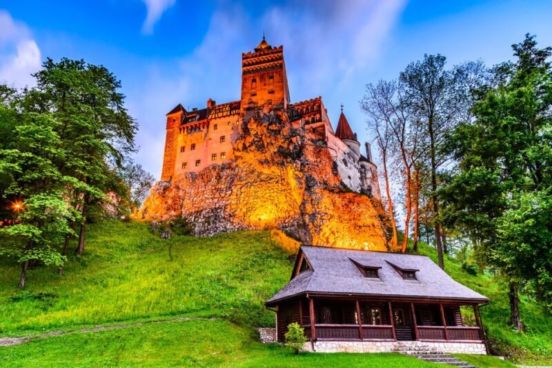 Bucharest: Dracula's Castle, Peles Castle, & Brasov Old Town - Key Points