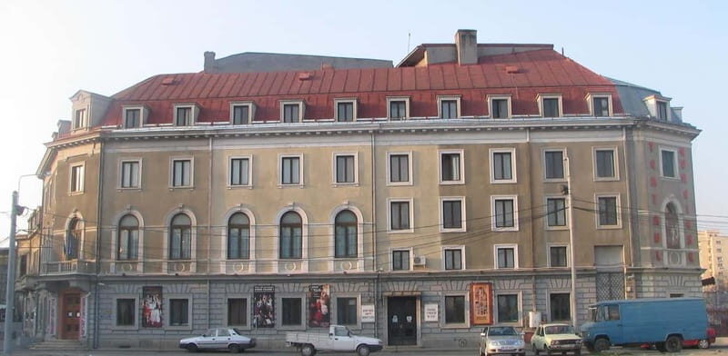 Bucharest: Jewish Heritage Private Walking Tour (group of 8) - Key Points