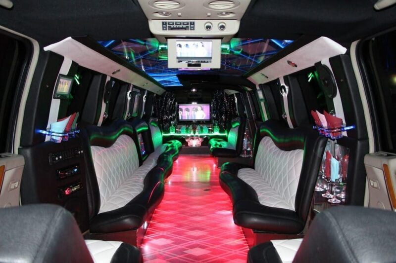Bucharest Limousine & VIP Clubbing - A Detailed Look at Bucharest Limousine & VIP Clubbing