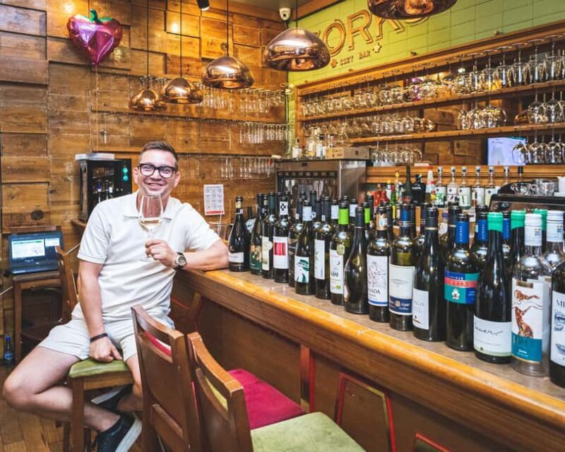 Bucharest: Romanian Lunch Offer & Sparkling Wine - Discover Bucharest’s Flavors: A Tasting Tour of Romanian Cuisine and Sparkling Wine
