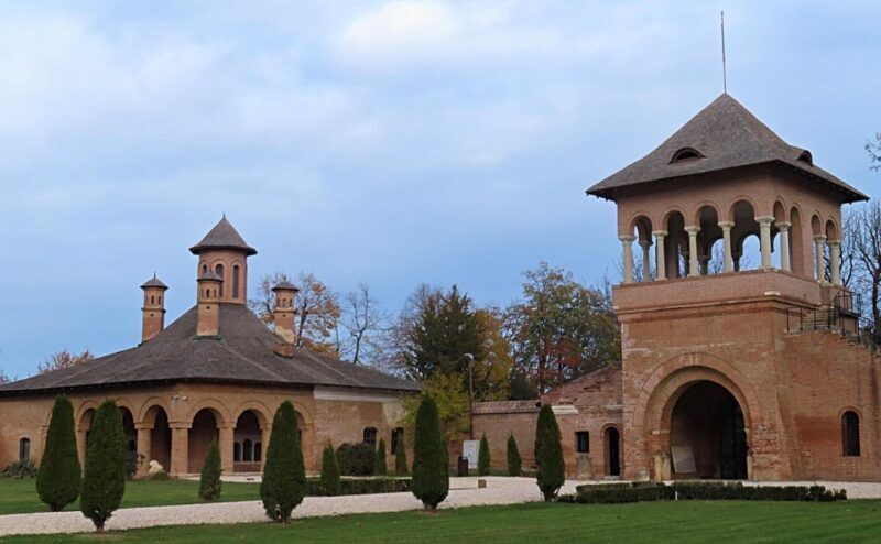 Bucharest Sightseeing Tour - Key Points