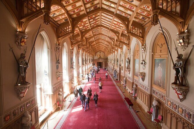 Buckingham Palace and Windsor Castle Escorted Tour from London - Transportation and Group Size