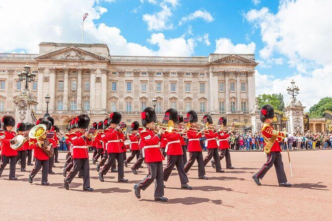 Buckingham Palace and Windsor Castle Self-Guided Tour with Coach - Authentic Experiences and Real Traveler Feedback