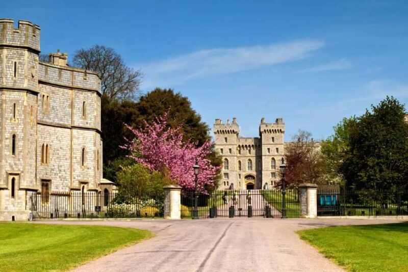 Buckingham Palace and Windsor Castle Tour - FAQ