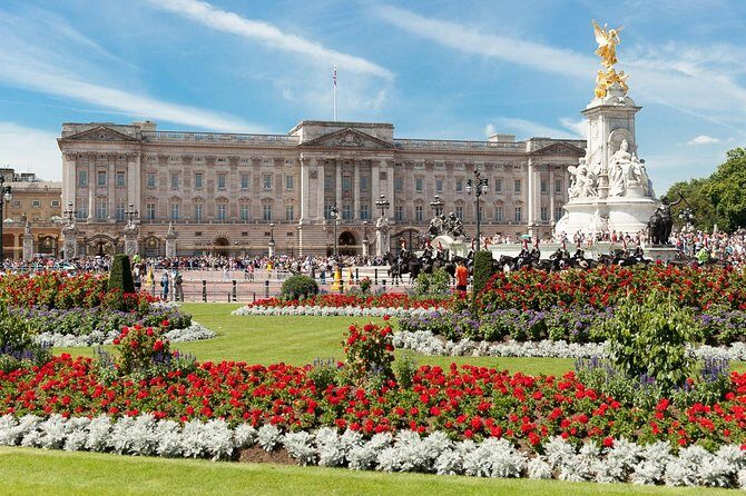 Buckingham Palace Entrance Ticket & Changing of the Guard Tour - FAQ