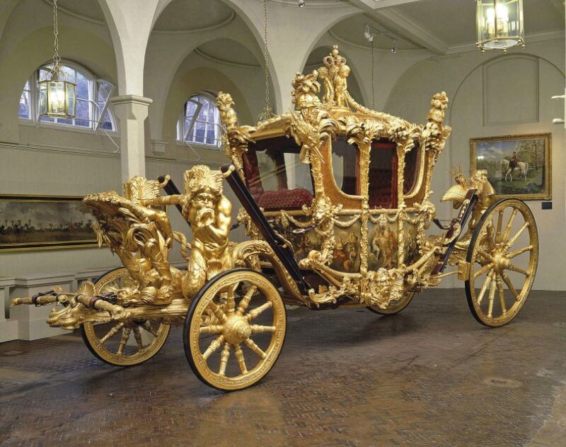 Buckingham Palace: The Royal Mews Entrance Ticket - Key Points