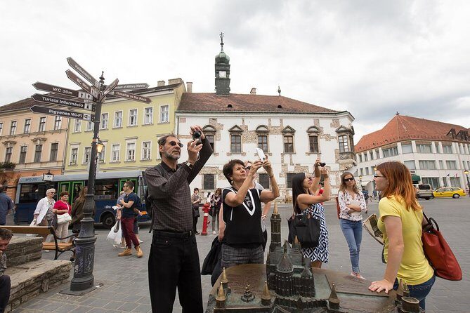 Buda Castle Walk with Matthias Church Entry - Key Points