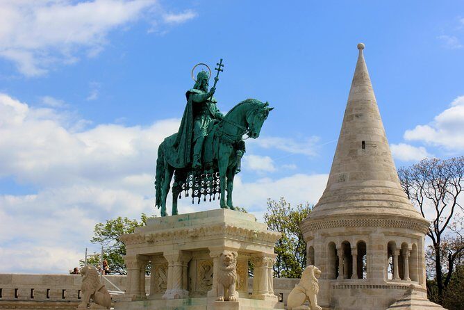 Buda Castle Walk with Matthias Church Entry - Who Should Consider This Tour?