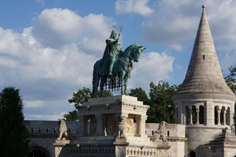 Budacastle walking tour: Statues, Storytelling, & Myths! - Introducing the Budacastle Walking Tour: Statues, Storytelling, & Myths
