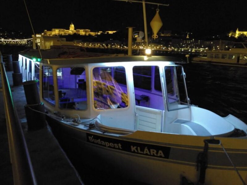 Budapest: 1-Hour Private Boat Cruise - Key Points