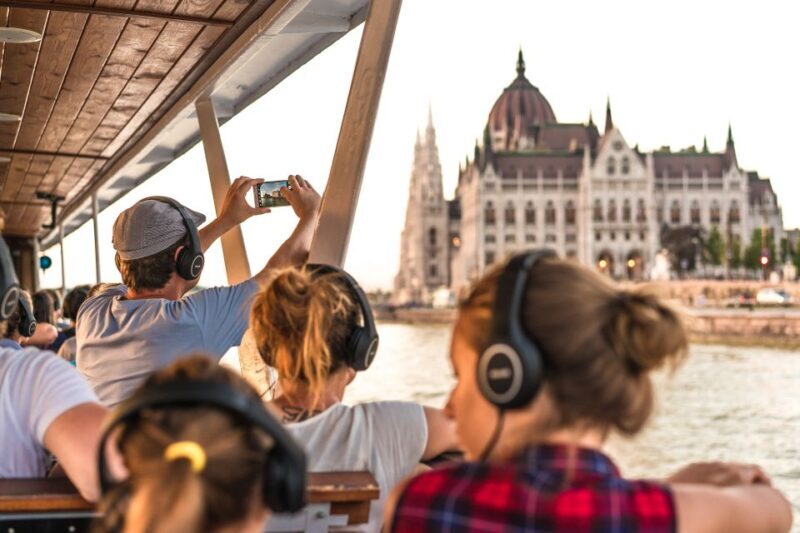 Budapest: 3-hour City Tour with Castle Walk + 1-hour Cruise - Practical Details and What to Expect