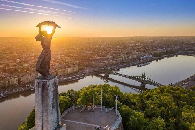 Budapest: 3-Hour Live-guided Bus Tour + 1-hour River Cruise - A Deep Dive: What to Expect from This Budapest Tour