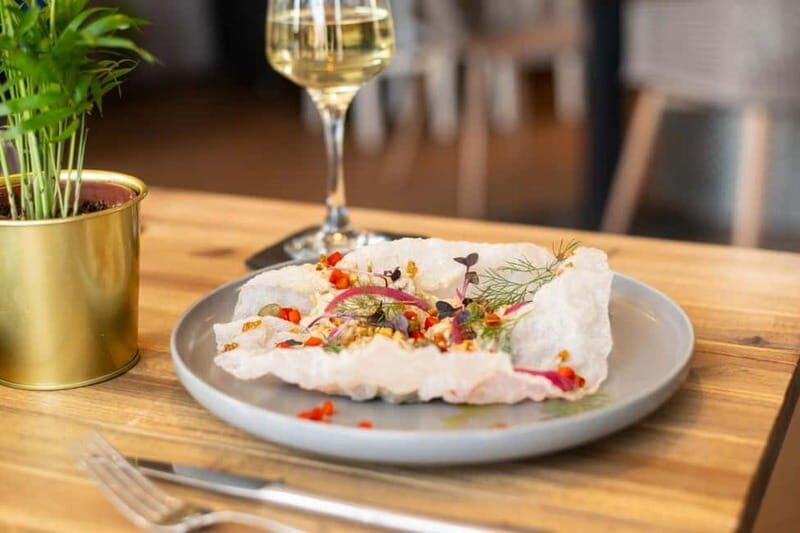 Budapest: 4-Course Gourmet Wine Dinner with Danube Panorama - The Views and Atmosphere