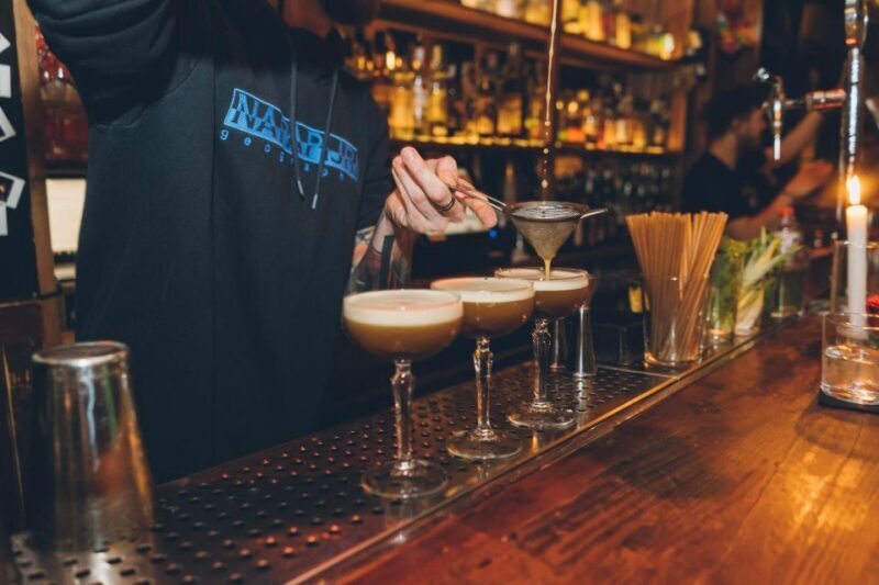 Budapest: Bar Crawl with a Local Guide - Authentic Experiences and Top-Notch Guides