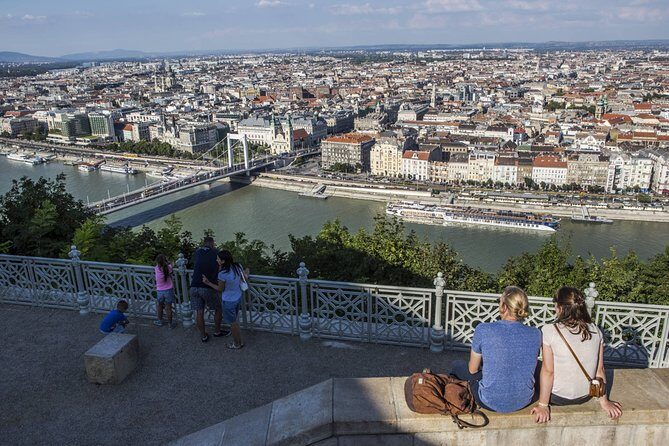 Budapest best view points / easy access - What You Can Expect at Each Stop