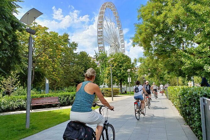 Budapest Bike Tour with Hungarian Goulash - A Deep Dive into the Budapest Bike Tour Experience
