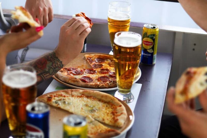 Budapest: Catamaran Pizza Cruise - FAQ