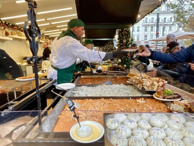 Budapest: Christmas Market Guided Walking Tour with Tastings - An In-Depth Look at the Budapest Christmas Market Guided Tour