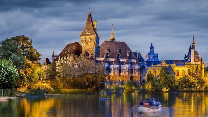 Budapest: City Park- True Crime of Hungary- Walking Tour - Exploring Budapest’s True Crime Scene: A Night Walk Like No Other
