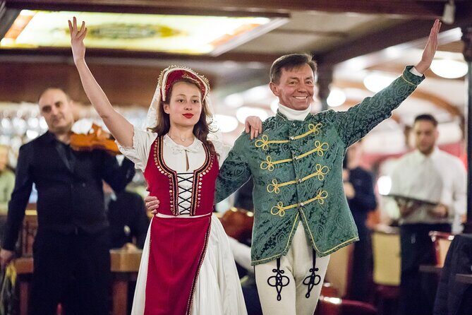 Budapest Danube Cruise with Buffet Dinner, Performances and Music - An In-Depth Look at the Budapest Danube Cruise Experience
