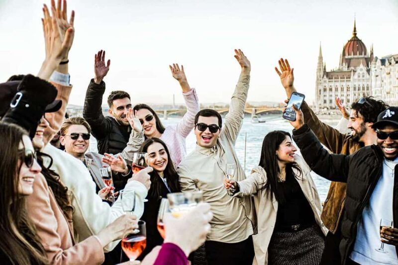 Budapest: Danube River Cruise with Unlimited Rosé Wine - What’s Not Included and Practical Tips