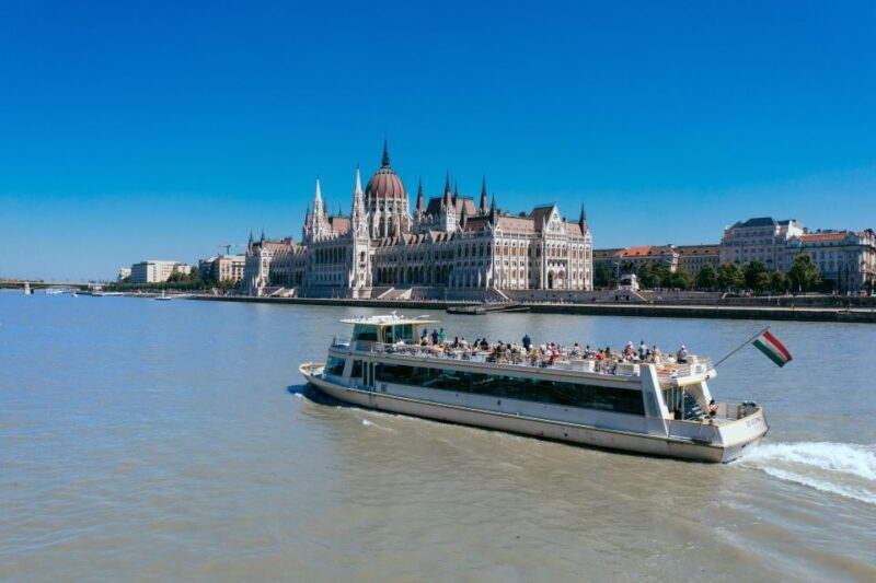 Budapest: Day or Night River Cruise on Panoramic Boat - A Close Look at the Experience