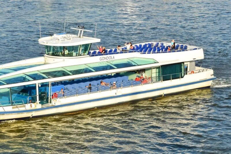 Budapest: Daytime Sightseeing Boat Cruise - Budapest: Daytime Sightseeing Boat Cruise — An Authentic View of the Danube