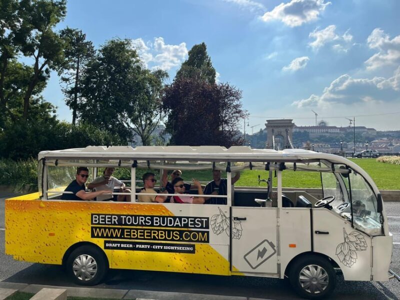 Budapest: eBeerBus Sightseeing Tour - Key Points
