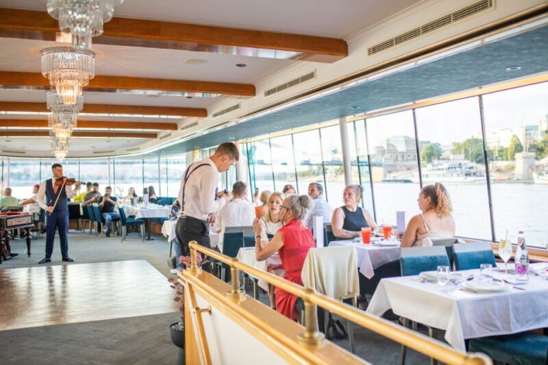 Budapest: Evening Cruise and Dinner with Welcome Drink - A Closer Look at the Experience