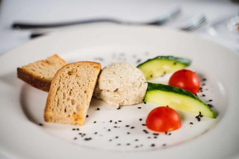 Budapest: Evening Cruise and Dinner with Welcome Drink - The Sum Up