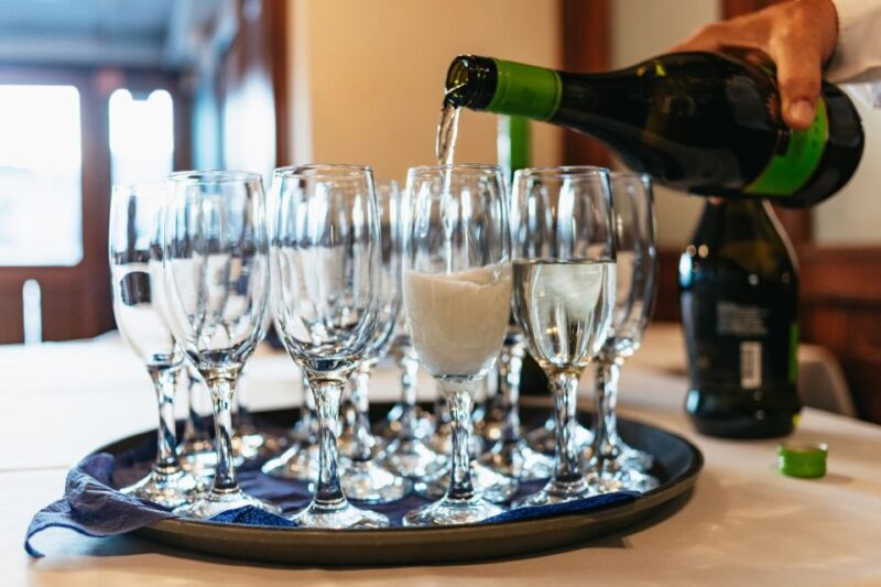 Budapest: Evening Cruise including Drink Options - FAQ